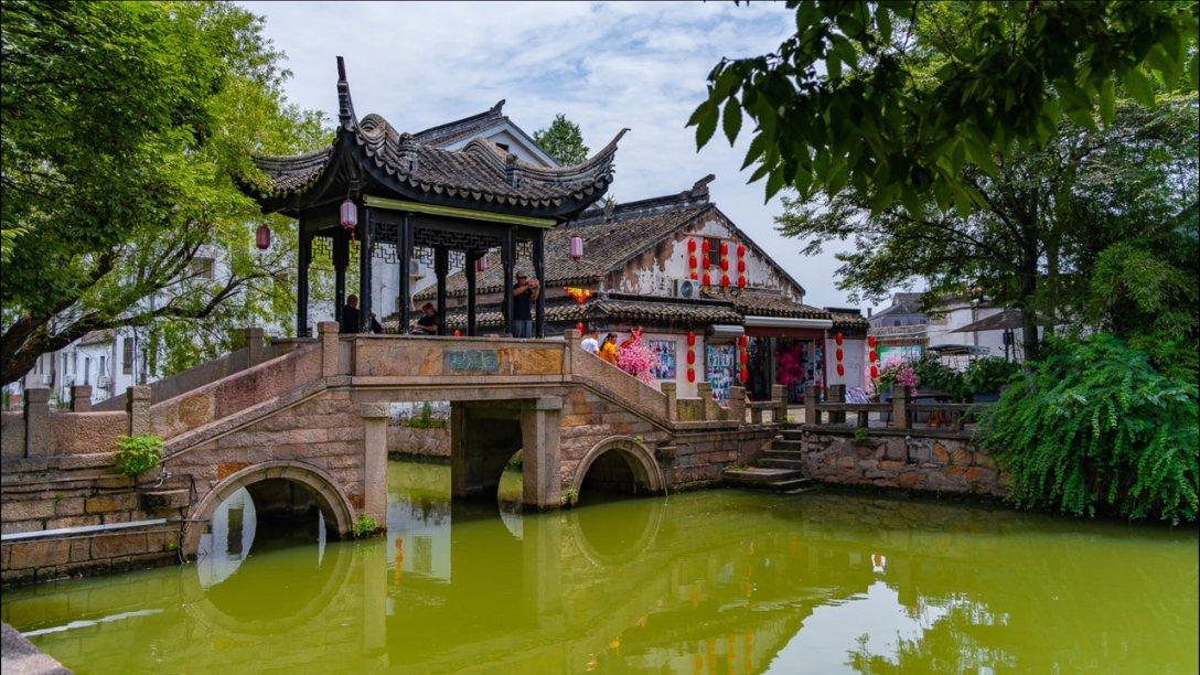 小萝莉泰国度假